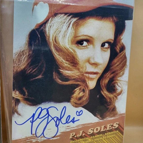 PJ Soles Autographed 5x7 Photo Certificate Of Authenticity Carrie Halloween - Picture 1 of 2
